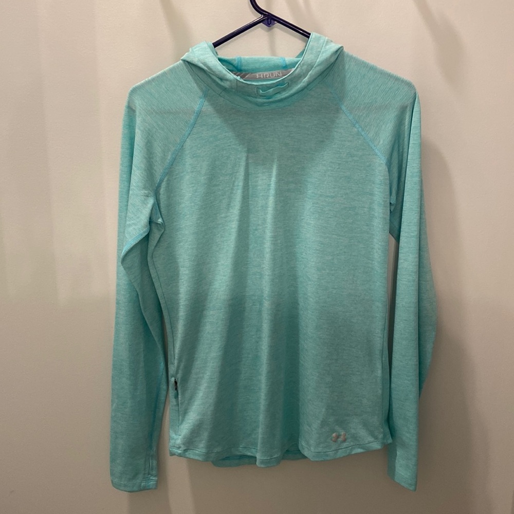 Women’s size small: under armor run heat gear
